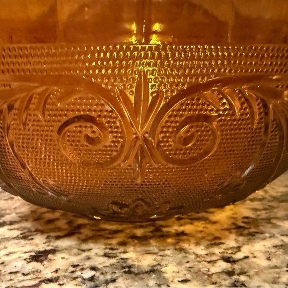 Indiana Glass / Tiara Vintage Amber Punch Bowl. 13”X 7” and 7 cups. - Picture 6 of 10